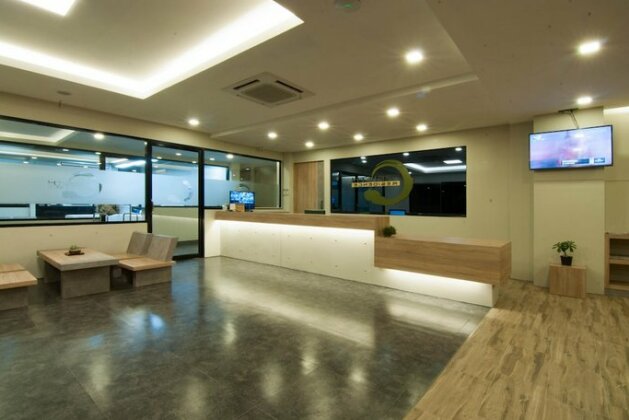 The Zenith Residence Hotel - Photo4