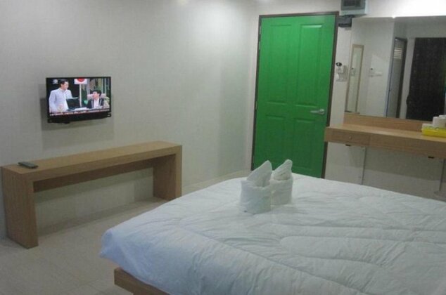 Issara Na Nakhon Living Hotel - Photo2