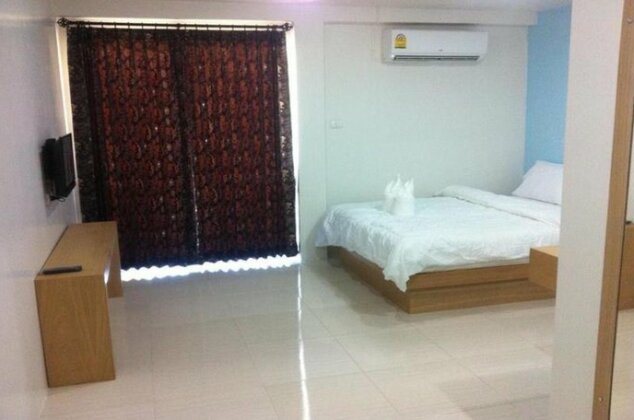 Issara Na Nakhon Living Hotel - Photo5