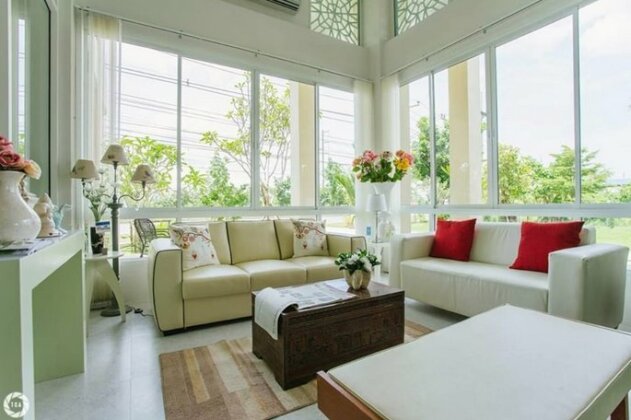 The Terrace Hotel - Photo4