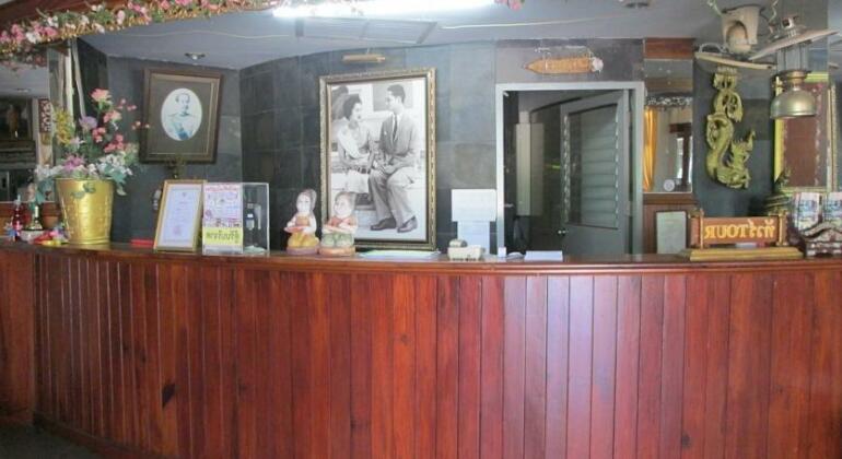 Royal Jommanee Hotel - Photo2