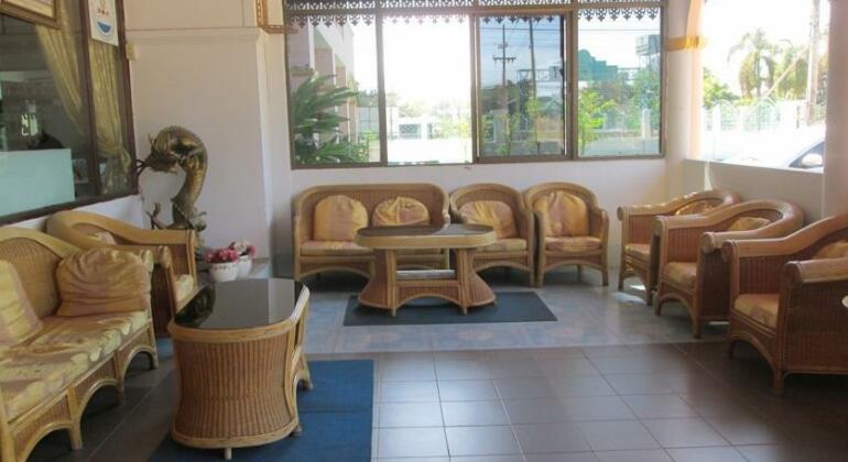Royal Jommanee Hotel - Photo3