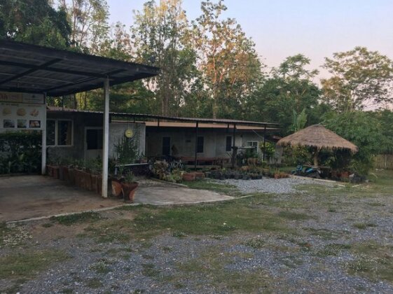 Nongbualumphu Signature - Photo4