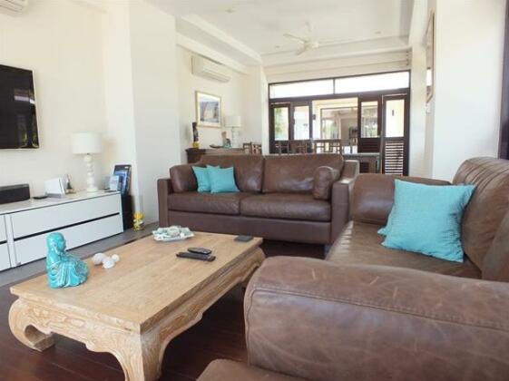 Driftwood Villa - Photo4