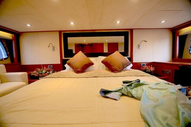 Maikhao Dream Luxury Yacht - Photo5