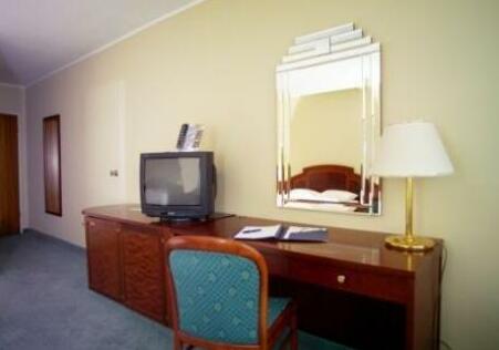 June Studio And Hostel - Photo4