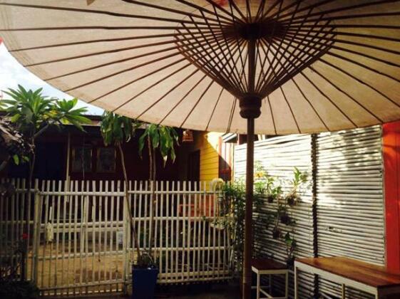 Pai Walking Street Guesthouse - Photo2