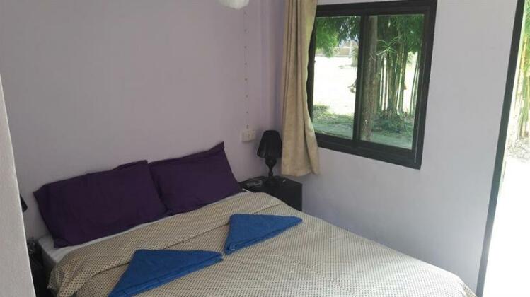 Purple Monkey Backpackers - Photo2