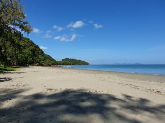 Cameron Island Resort - Photo3