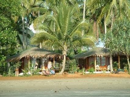 Sukorn Beach Bungalow - Photo4