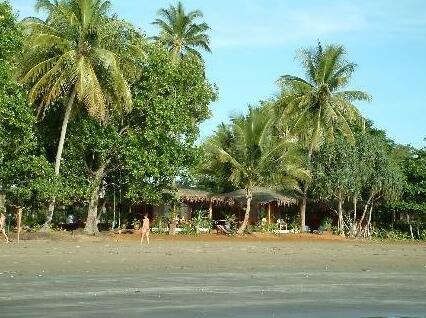 Sukorn Beach Bungalow - Photo5