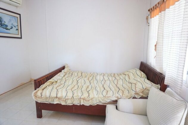 Na Thammachart Hotel - Photo4