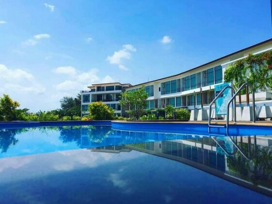 The Beach Residence Pathio - Photo3