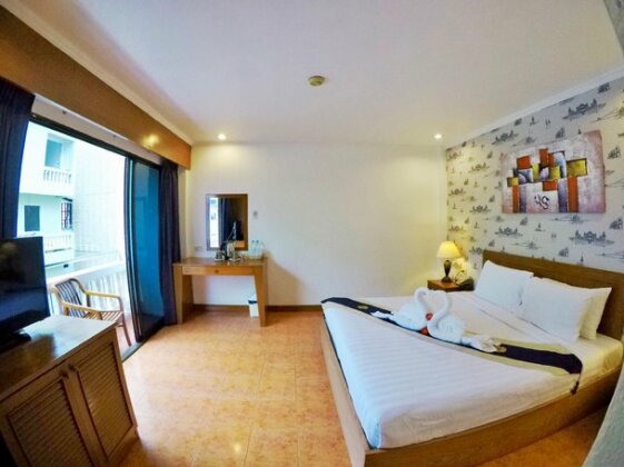 4 Bedroom Apartment In Center Of Patong Beach C - Photo4