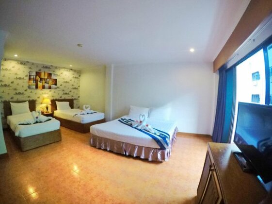 4 Bedroom Apartment In Center Of Patong Beach C - Photo5