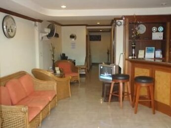 Adonis Guest House - Photo4