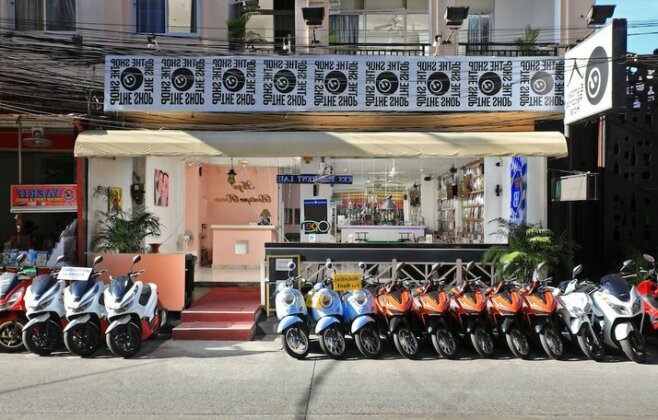 Arya Eightballrecords Hotel - Photo2