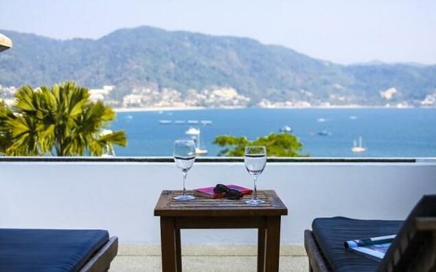 Atika Villa 3 oceanfront pool villa - Photo3