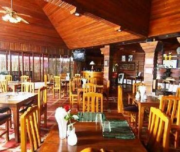 Cafe Java Rooms Phuket - Photo2
