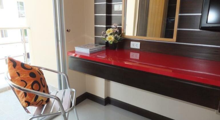 Dengba Hostel Phuket - Photo2