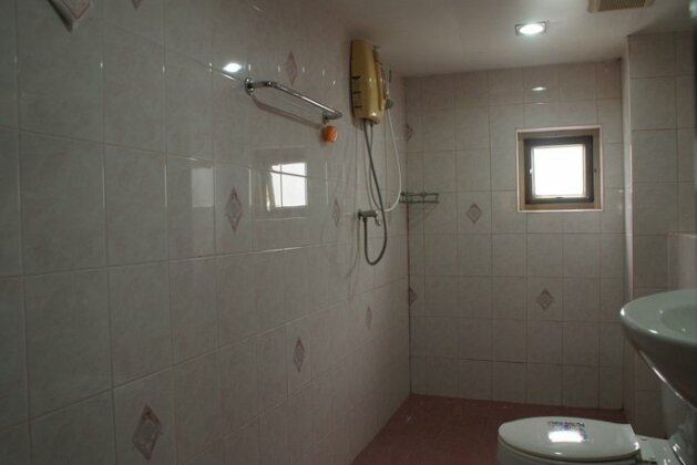 New International Guest House Patong - Photo3