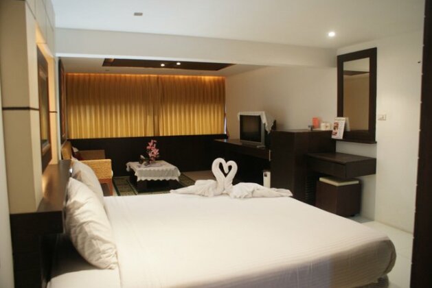 New International Guest House Patong - Photo4