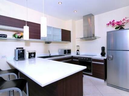 Patong Beach Front Suites - Photo5