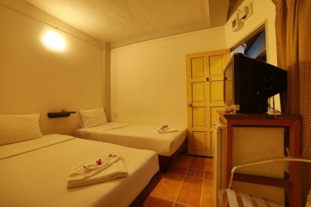 Relax Guesthouse Patong