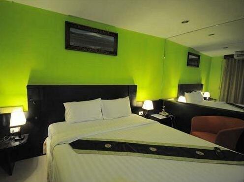 Central Place Hotel - Photo4