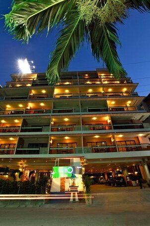 Citin Loft Pattaya Hotel - Photo2