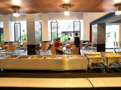 Day Night Hotel - Photo4
