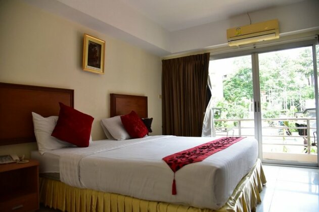 Rajadhani Hotel Pattaya - Photo2