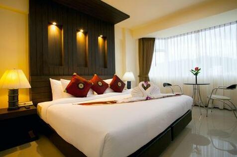Sun City Pattaya Hotel - Photo3