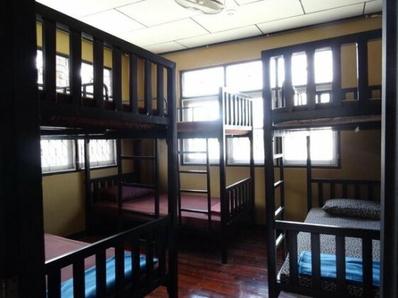 The old Phanburi - Photo2
