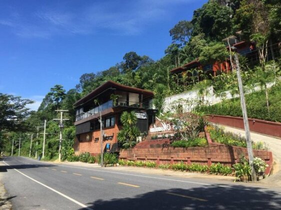 Blue Mountain Phangnga Resort - Photo2