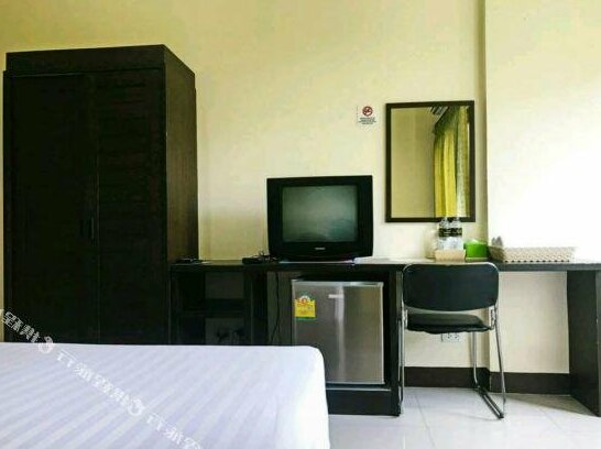 T P Place Hotel - Photo3