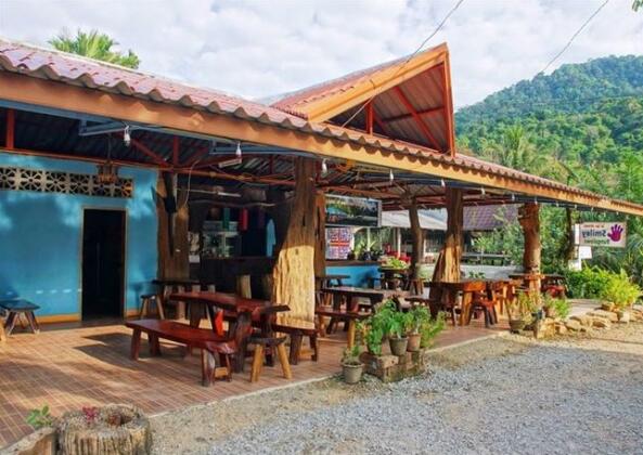 Hi 5 Smiley Bungalow - Photo3