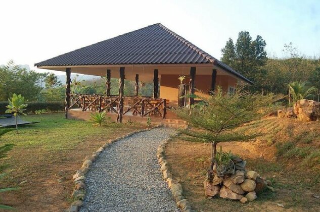 Khao Sok Hill Top Resort