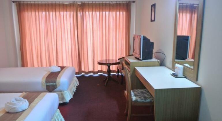 Chaikana Thani Hotel - Photo4