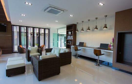 Siva Royal Hotel - Photo2