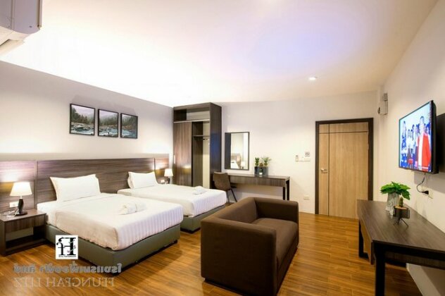 FeungFah Litz - Photo3