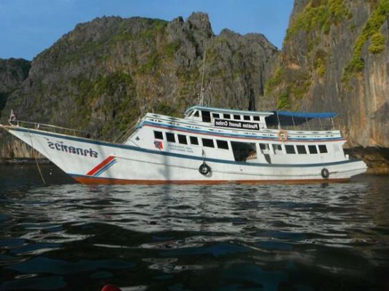 Maya Bay Sleepaboard Resort - Photo4