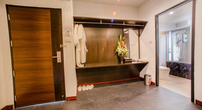D11 Hotel - Photo5
