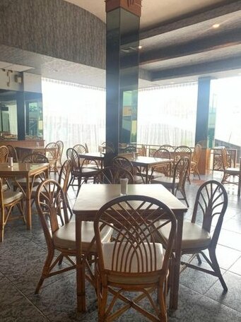 Golden Grand Hotel - Photo5