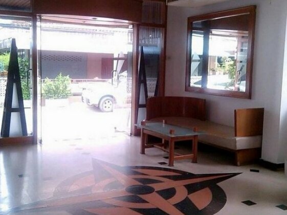 Petch Pailyn Hotel - Photo2