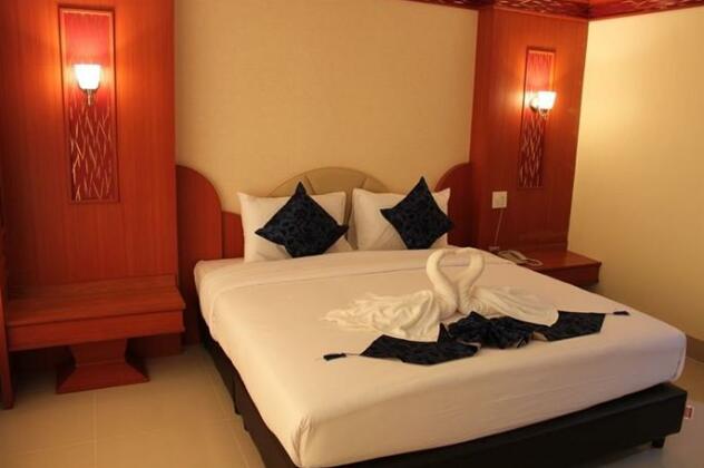 Poonsook - Photo2