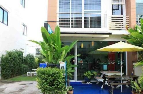 Ananas Phuket Hostel - Photo2