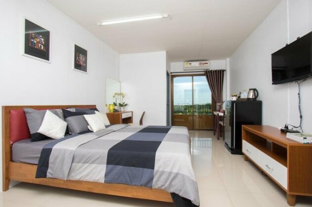 I-Home Residence and Hotel - Photo4