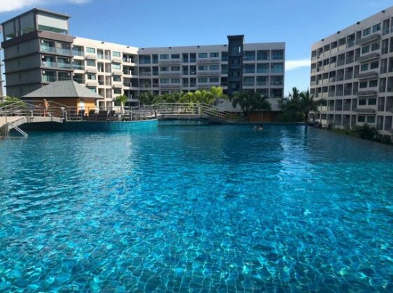 Laguna Beach Resort Pattaya Pong Nam Ron