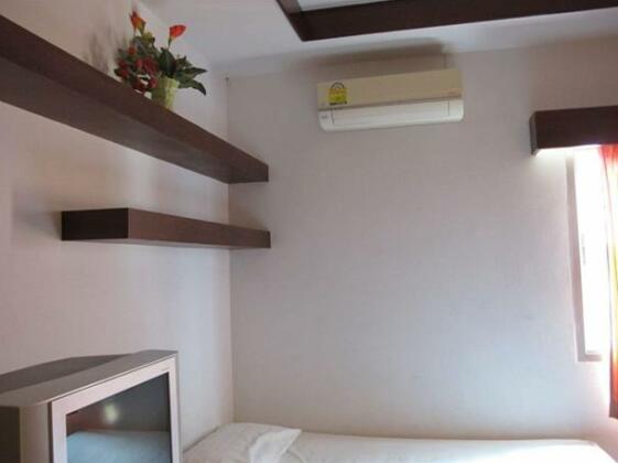 Korwanburi Hotel - Photo3